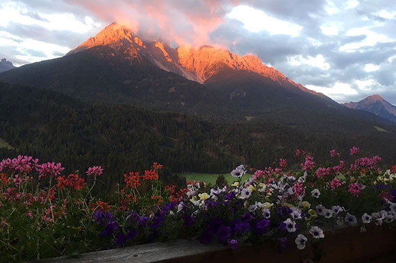 Abendrot in den Dolomiten